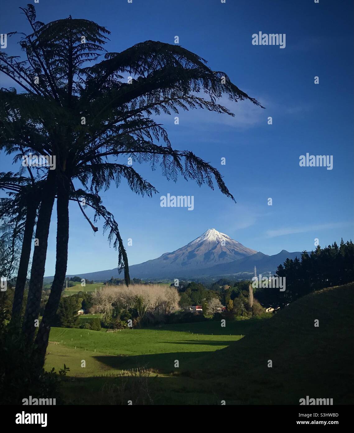 Mt Taranaki New Zealand Stock Photo Alamy