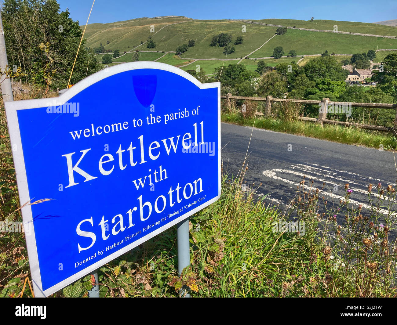 Kettlewell and Starbotton road sign in the Yorkshire Dales Stock Photo