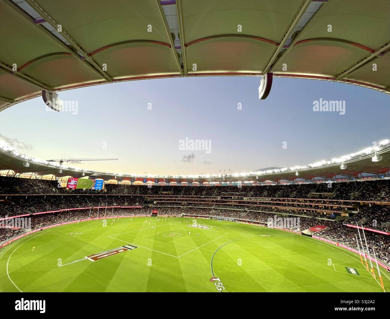 21 Afl Preliminary Final At Optus Stadium Between Melbourne Football Club And Geelong Fc Perth Western Australia Stock Photo Alamy