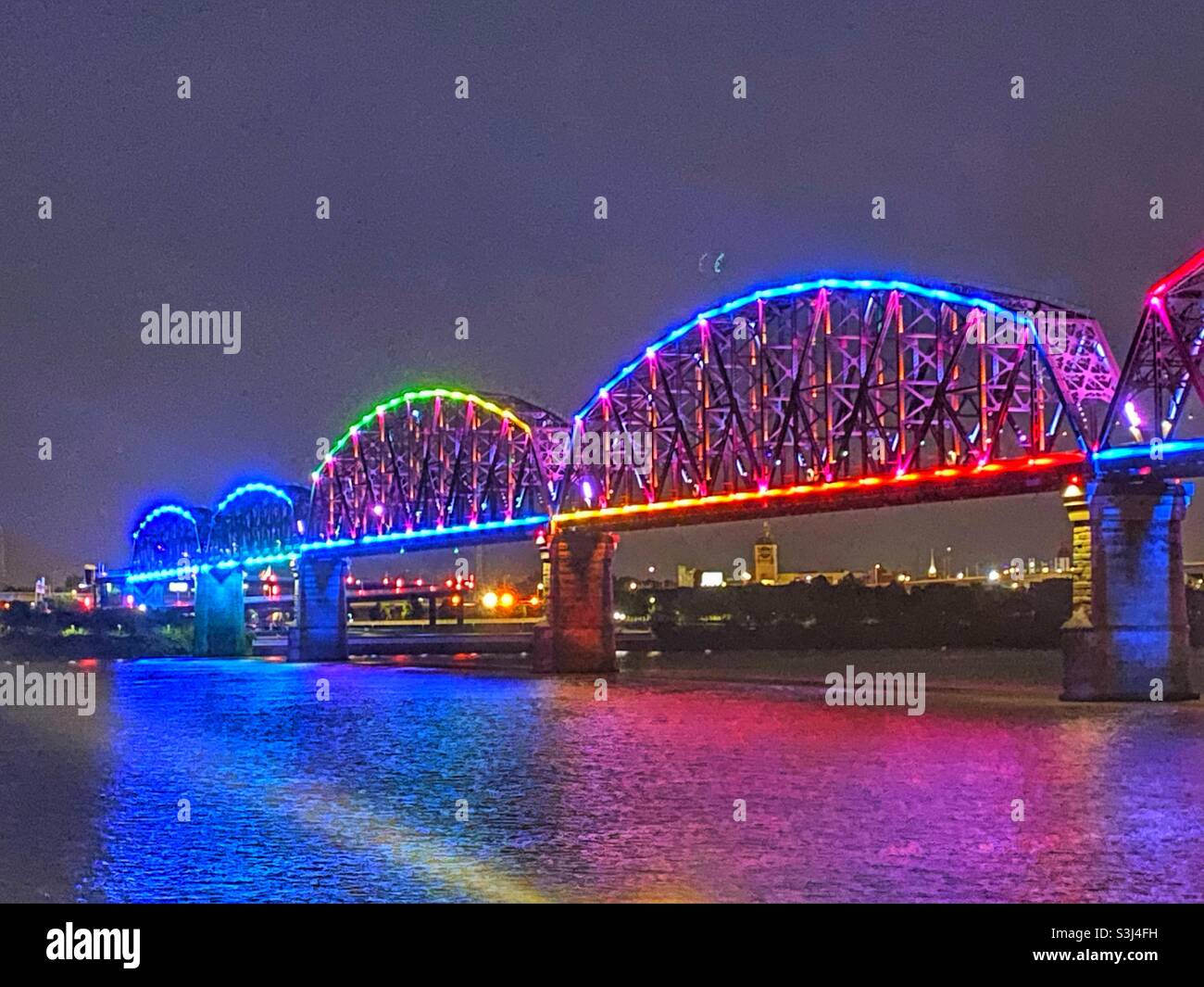 Walking bridge over the Ohio river in Louisville Kentucky Stock Photo