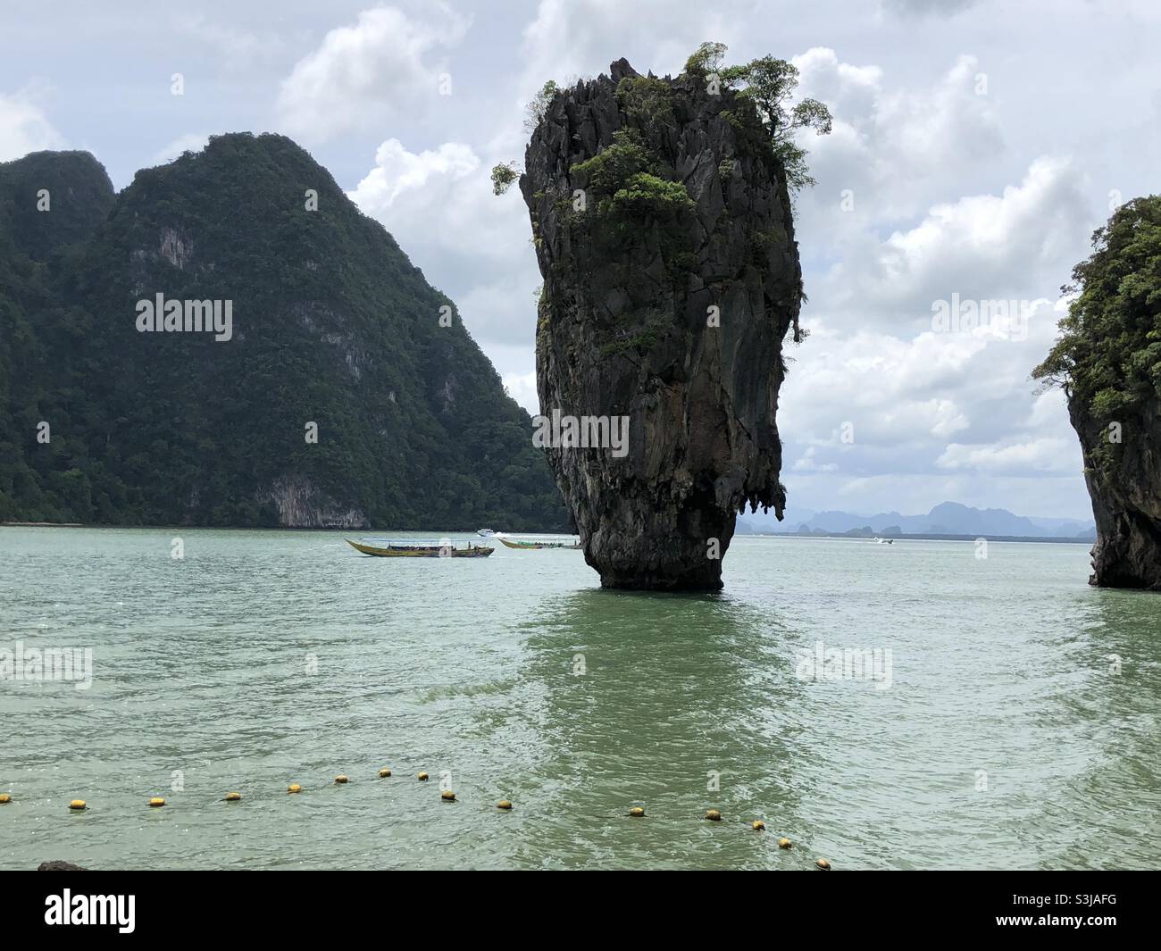 Blissful beach view with nature’s Stock Photo Alamy