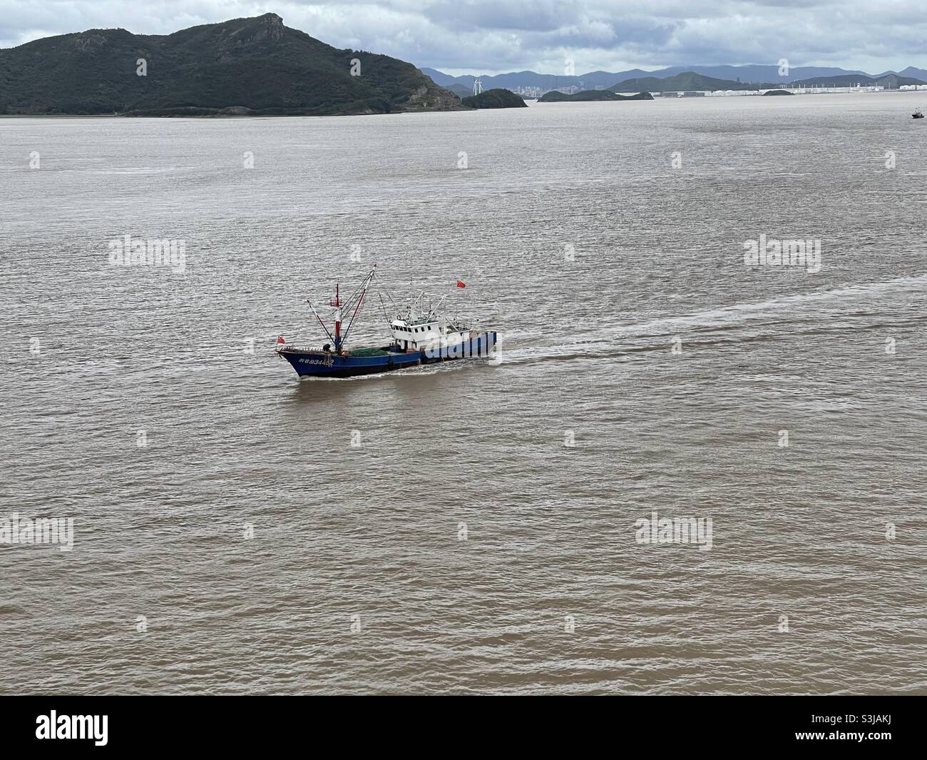 Chinese boat river hi-res stock photography and images - Alamy