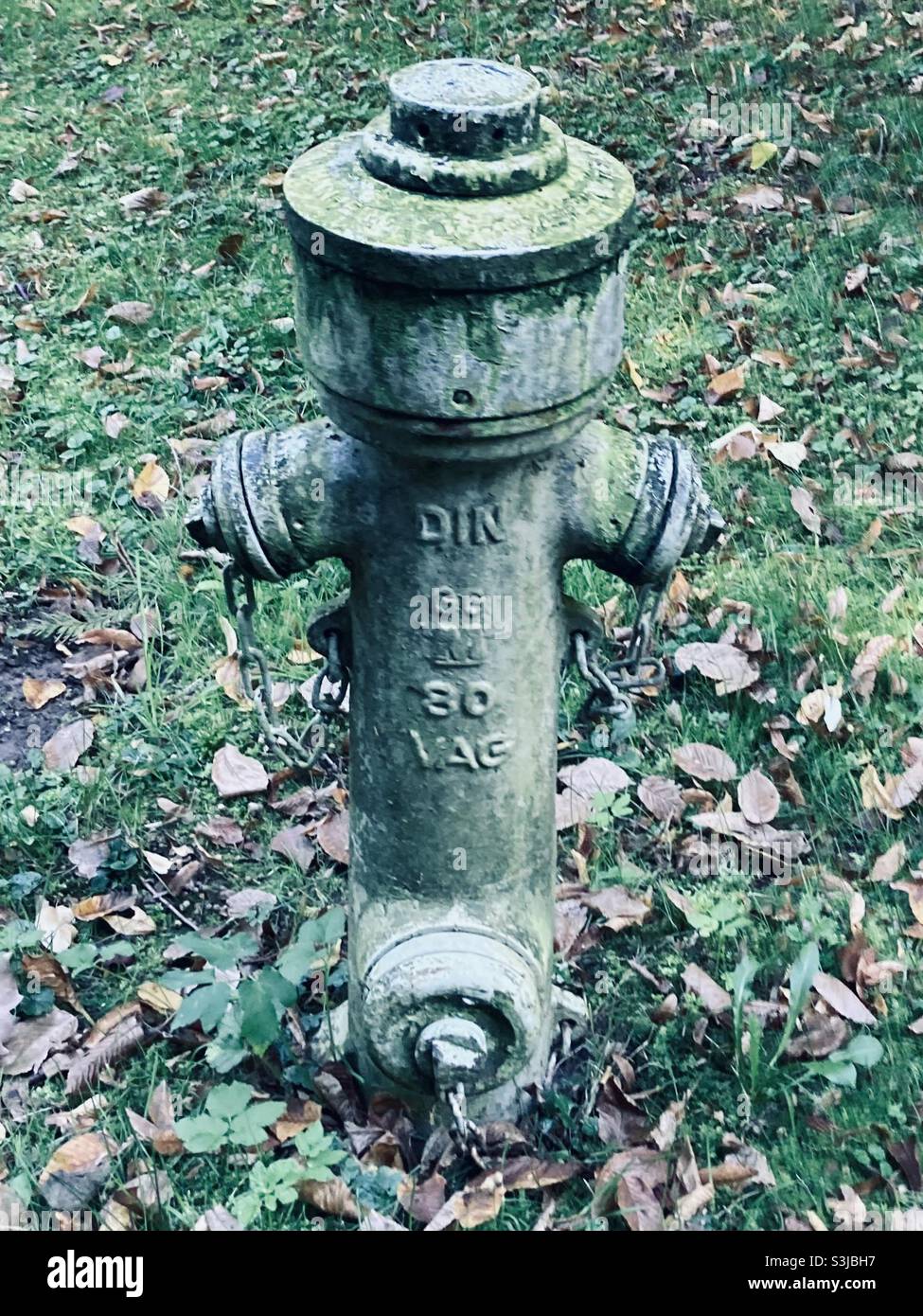 Antique fire hydrant hires stock photography and images Alamy