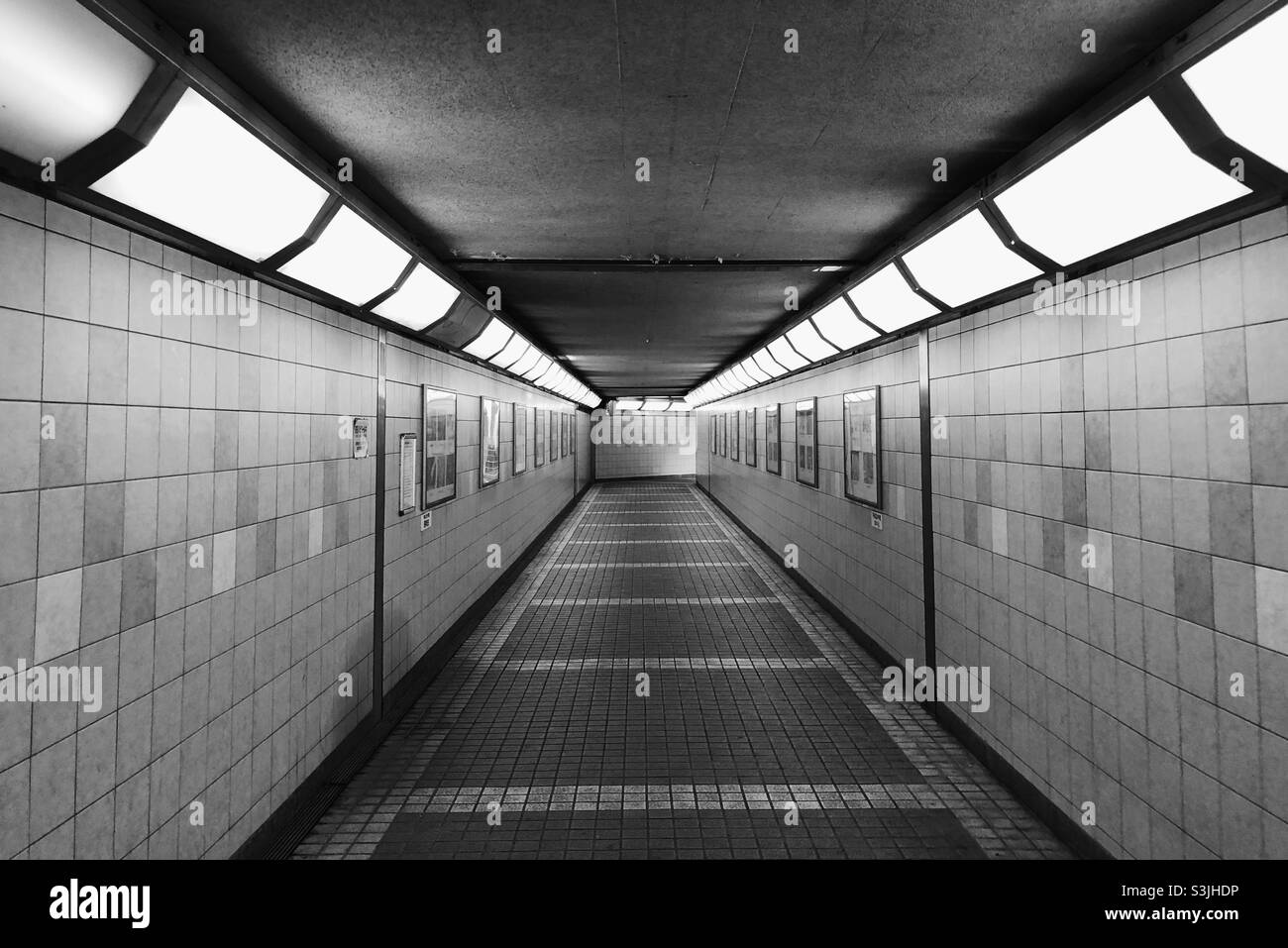 Black and white passageway dark quiet Stock Photo Alamy