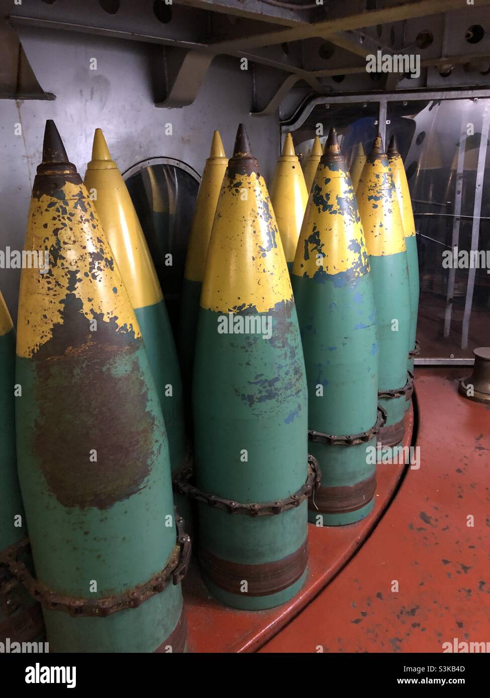 Warship uss smartphone stock photos and images - Alamy
