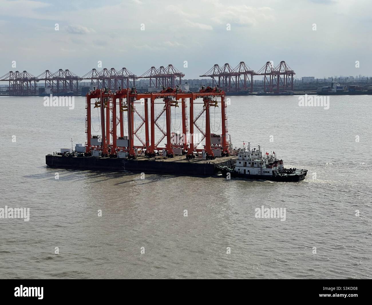 Container ship in yangtze river hi-res stock photography and images - Alamy