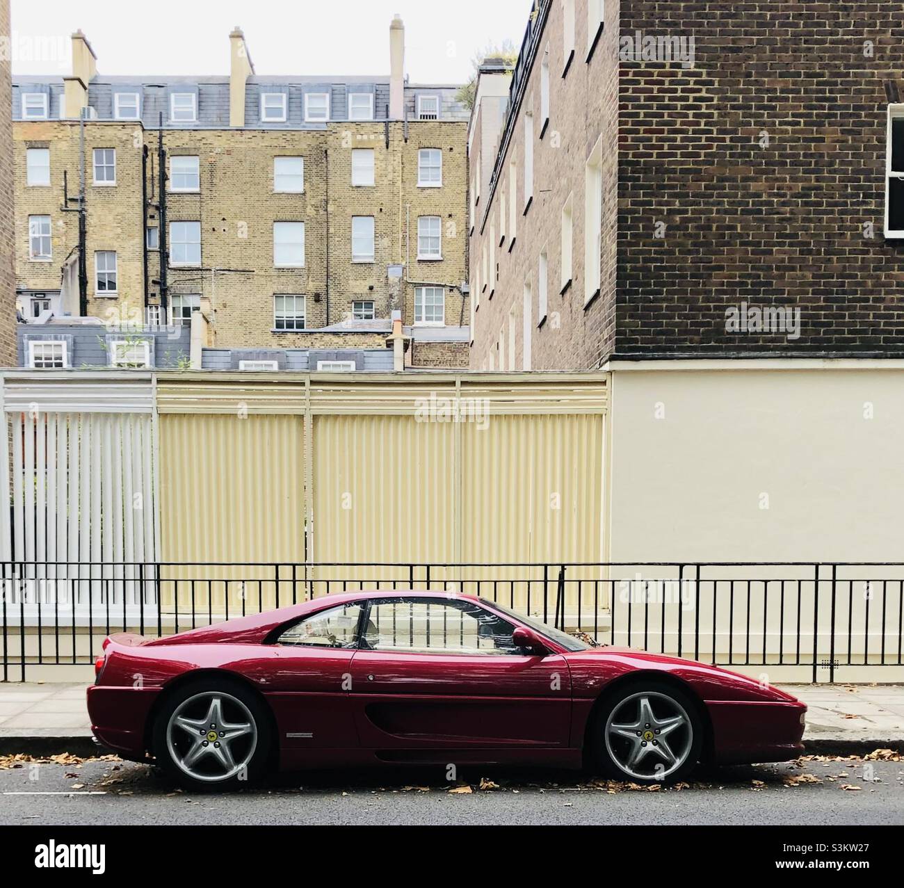 Ferrari f355 berlinetta hi-res stock photography and images