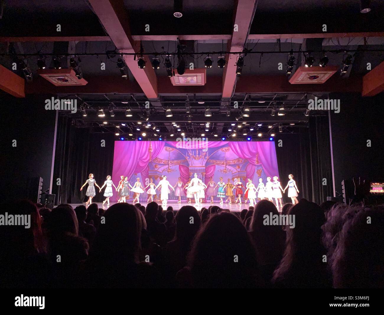 The nutcracker ballet new york hires stock photography and images Alamy