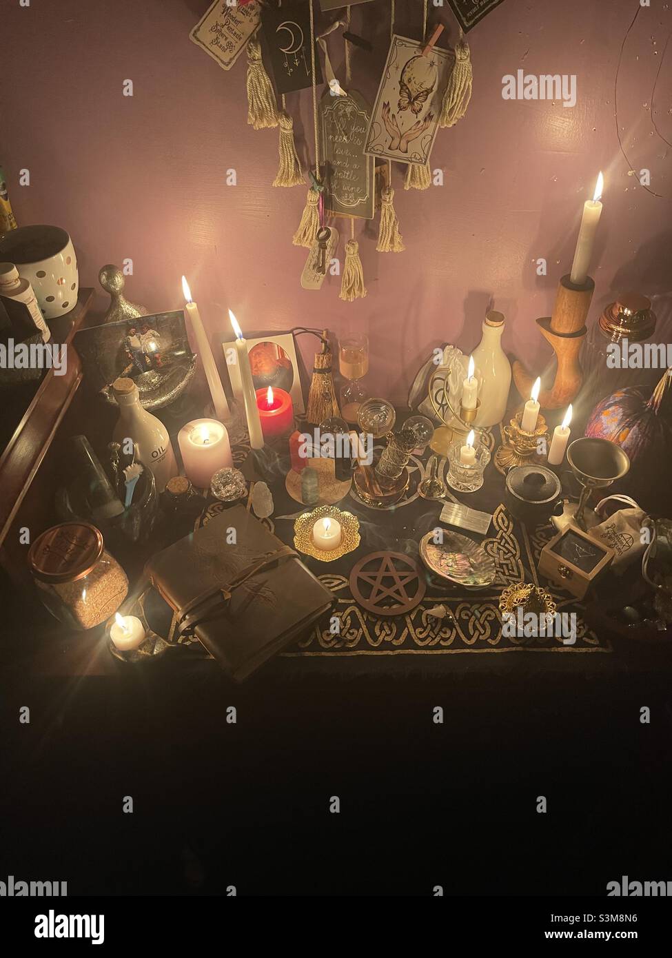 Witch altar hi-res stock photography and images - Alamy