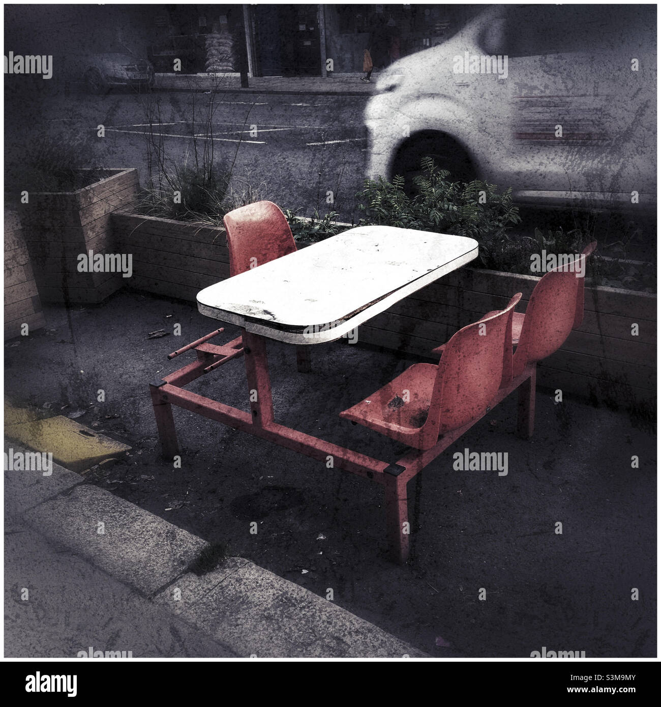 Al fresco dining in Finchley, London - Smartphone Captured Stock Image