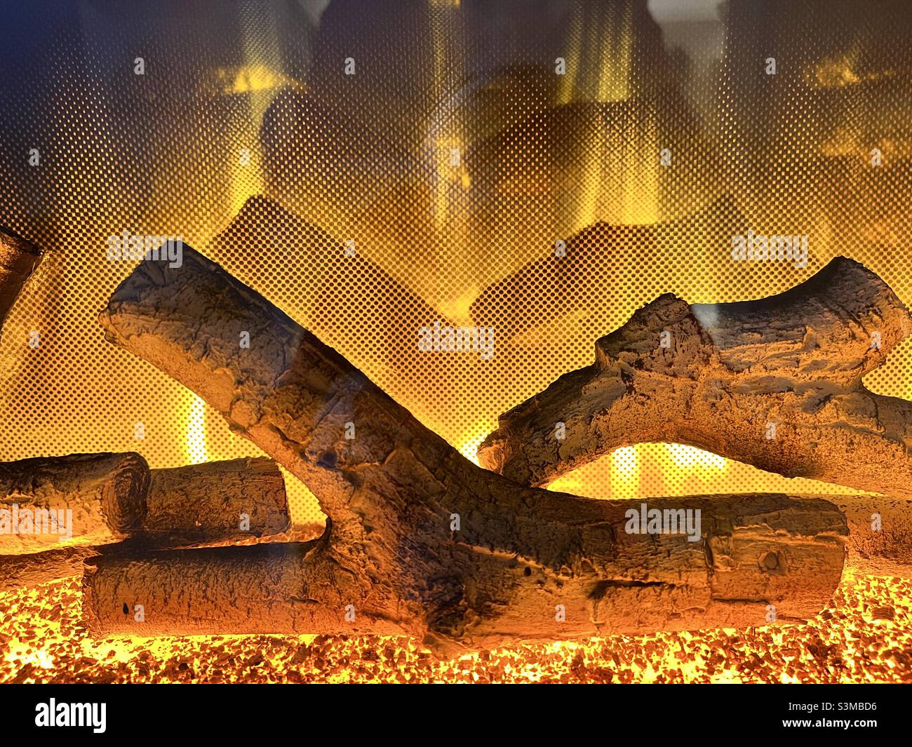 Fake logs hi-res stock photography and images - Alamy