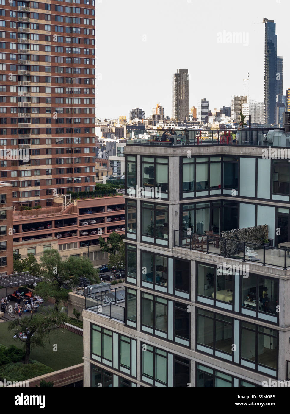 Illustration of Luxury Office Rentals With Rooftop Access