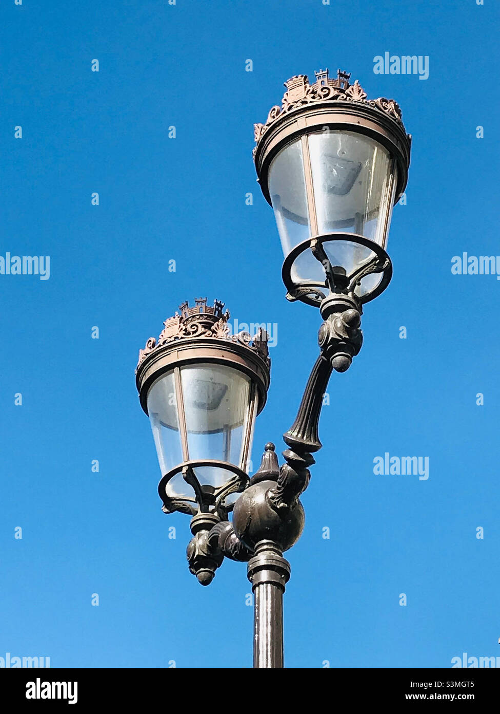 Wrought iron street light hi-res stock photography and images - Alamy
