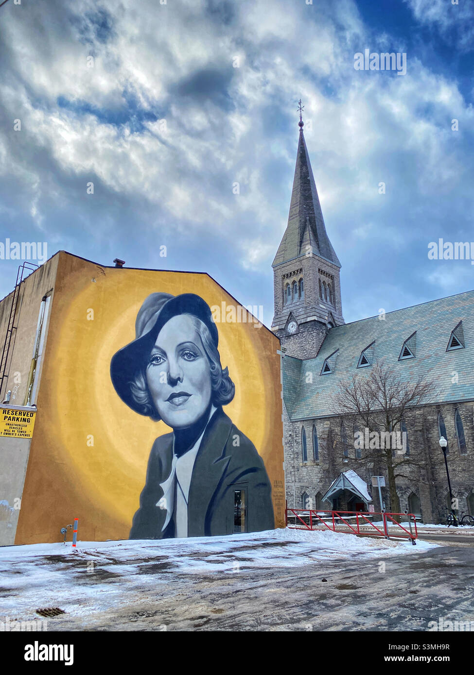 Jean Arthur mural on the wall of a parking lot in Plattsburgh, New York Stock Photo