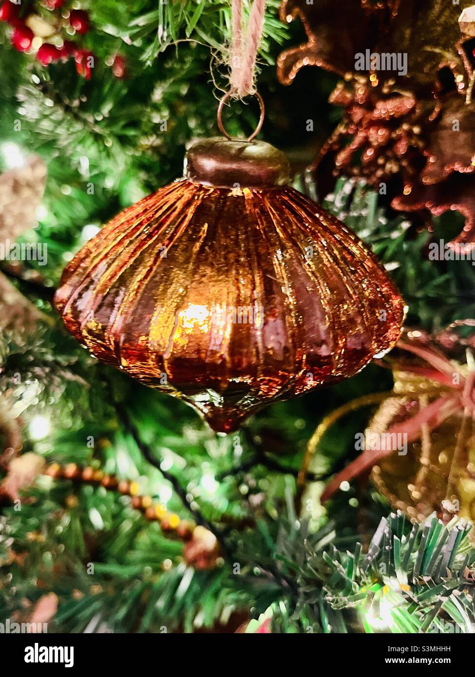 Victorian christmas tree decorations hires stock photography and images Alamy