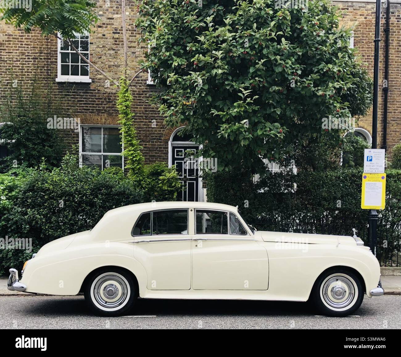 min to 1969 RollsRoyce For Sale
