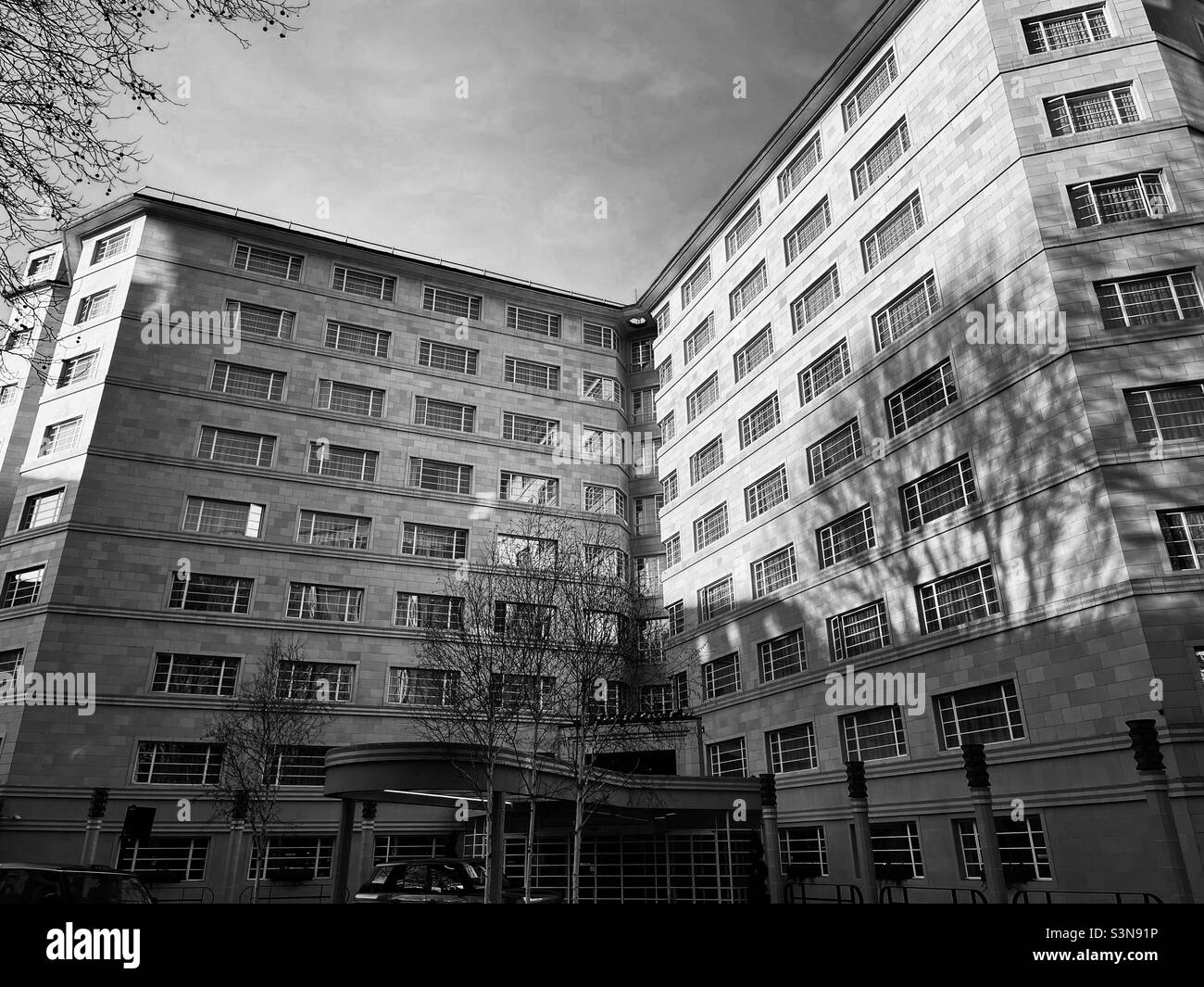London art deco architecture Black and White Stock Photos & Images - Alamy