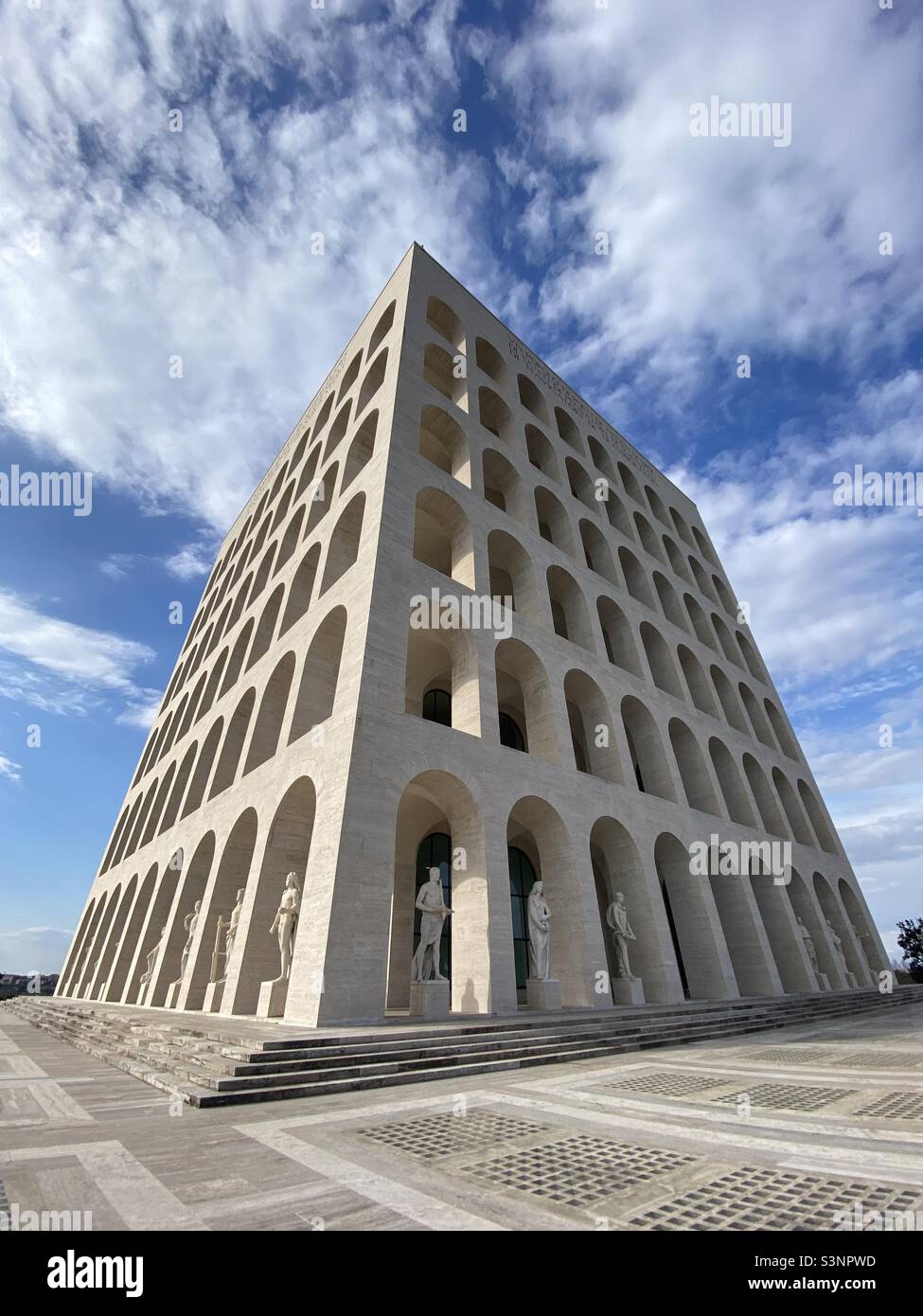 Palazzo della Civiltà italiana, Colosseo quadrato, squadre colosseum, palace of the italian civilisation Stock Photo