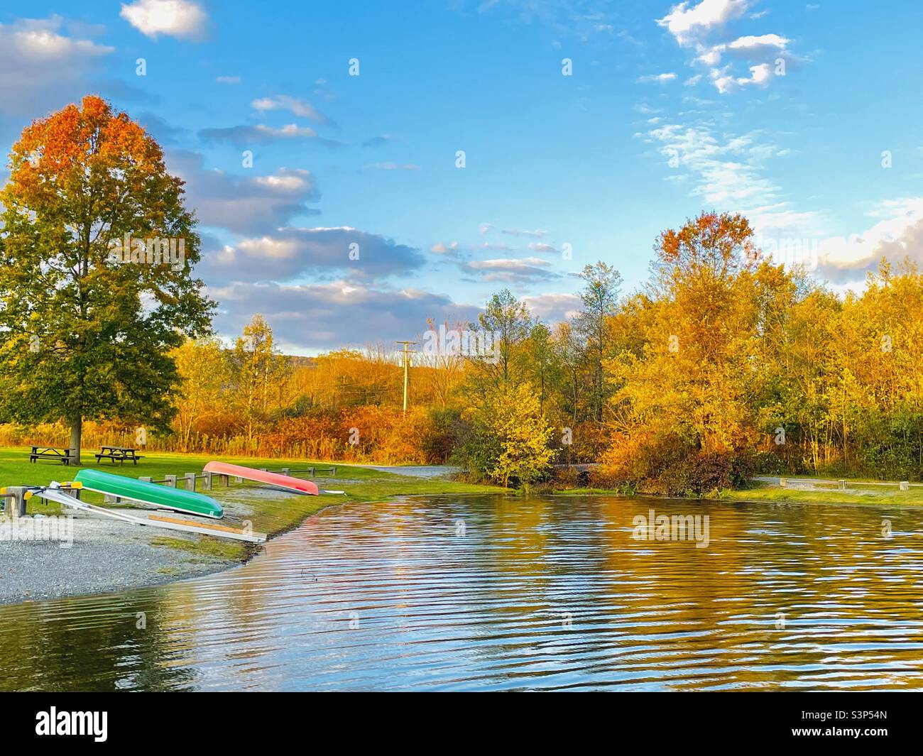 Memorial lake state park hi-res stock photography and images - Alamy