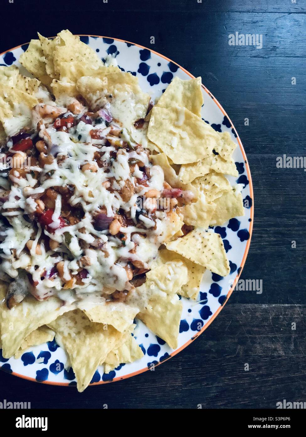 Plant based kebab meat substitute, baked beans, tinned tomatoes, red