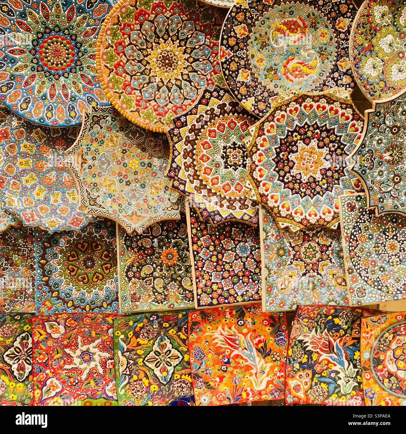 Ceramics in a Dubai market Stock Photo Alamy