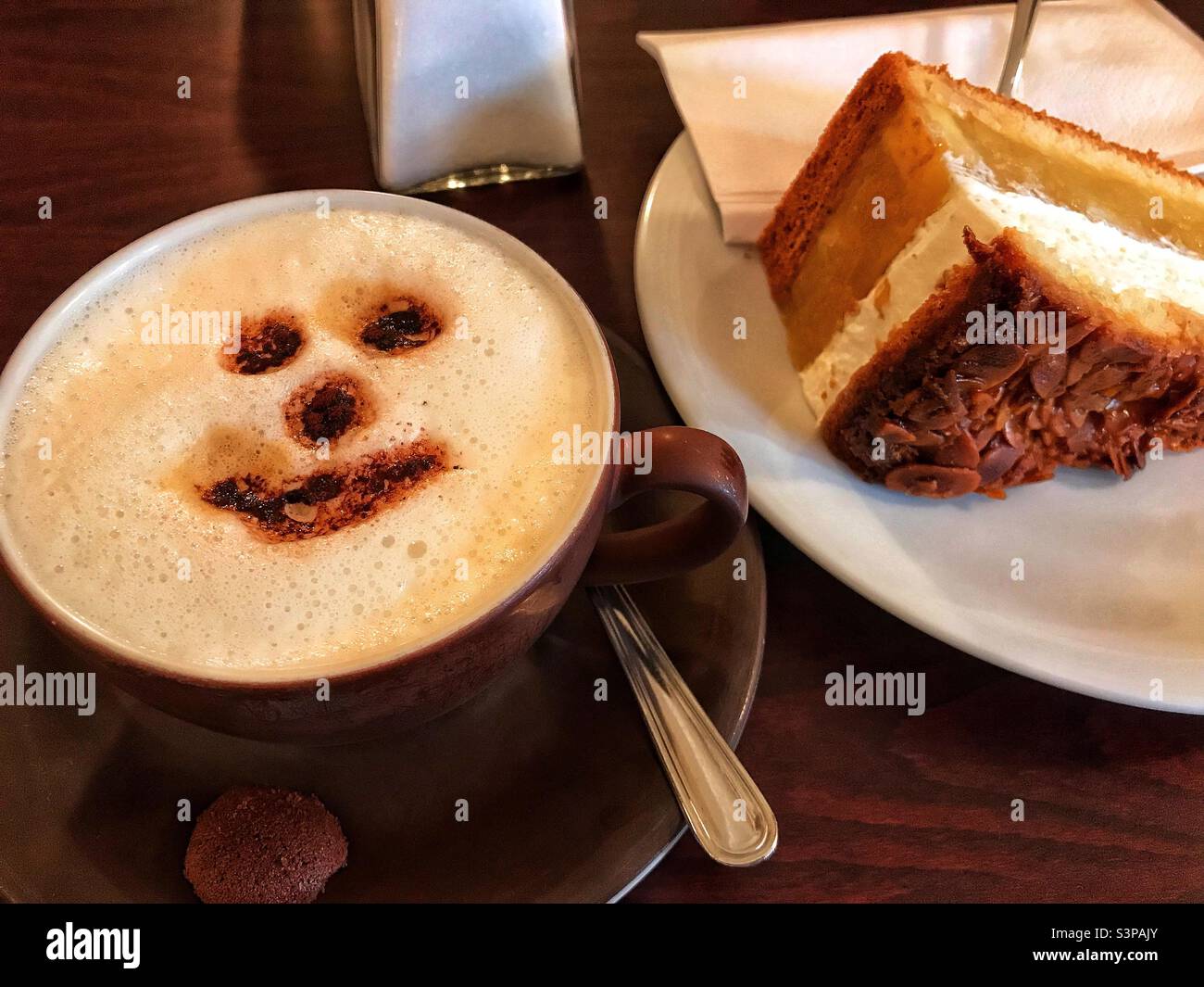 Café und Kuchen Stock Photo