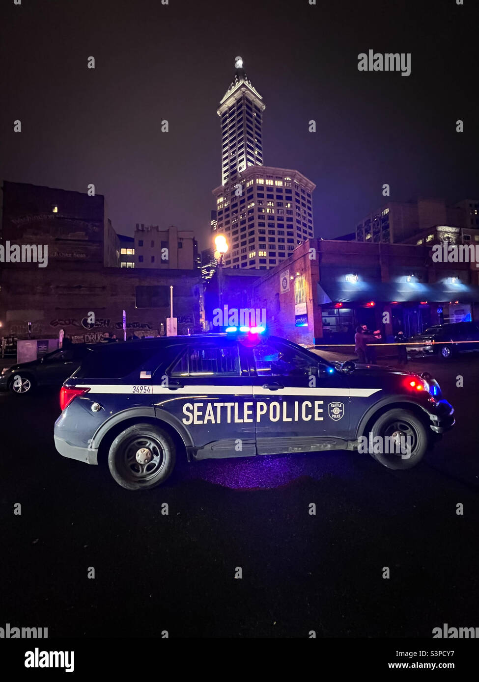 Seattle, USA. 2nd Apr, 2022. Seattle Police responding to South Washington and 2nd Ave after receiving reports of a shooting outside a nightclub. One person was declared deceased at the scene. Stock Photo