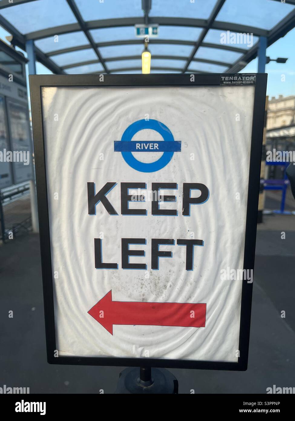 Keep Left sign on Westminster Pier river boat Roundel April 2022 Stock Photo