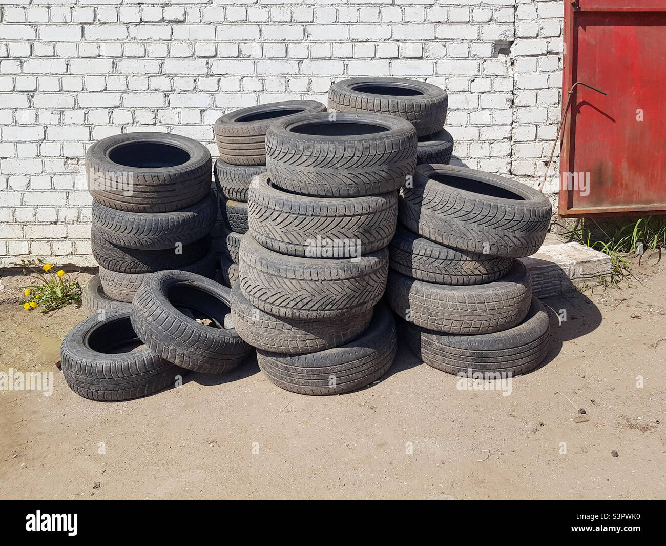 Hazardous waste from tires hires stock photography and images Alamy