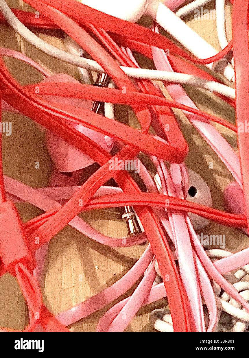 Phone cords tangled hires stock photography and images Alamy