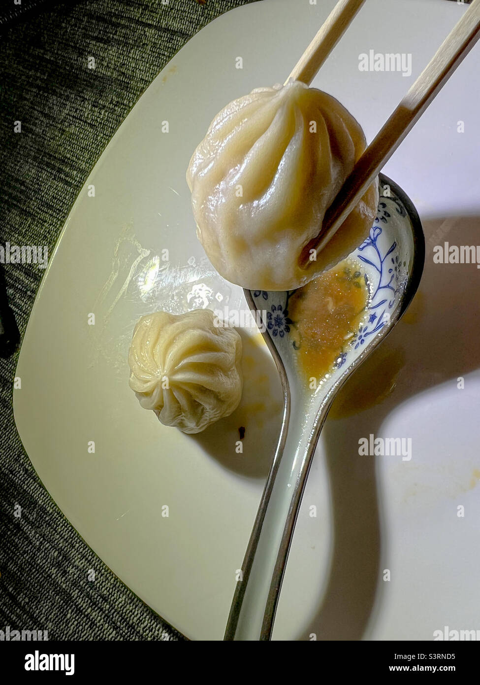 Chinese Soup Dumpling Stock Photo Alamy