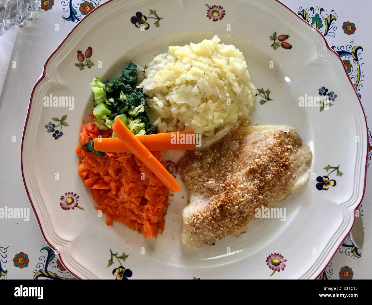 Tilapia fish, Breaded Tilapia fish Stock Photo Alamy