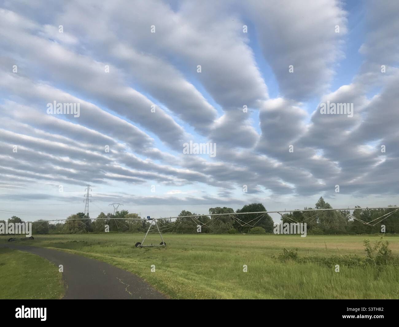Ciel avec nuages oise hauts de France Stock Photo