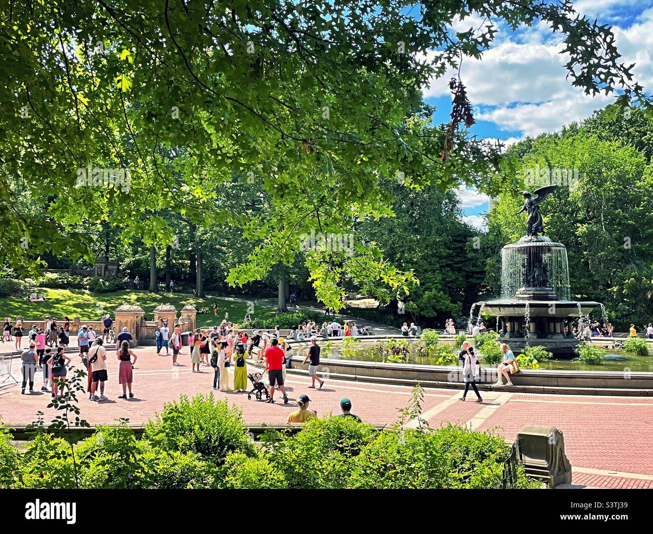 File:Bethesda Fountain - Central Park - NY - USA - agosto 2011.jpg