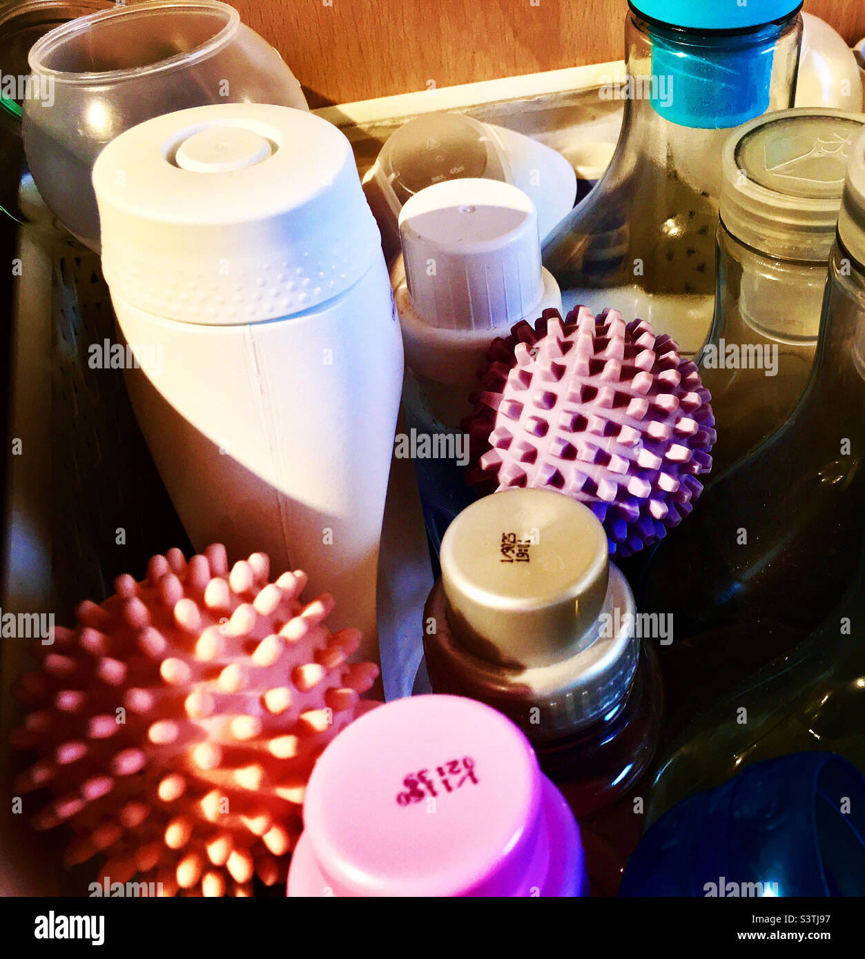 Laundry liquid dispensing balls hires stock photography and images Alamy
