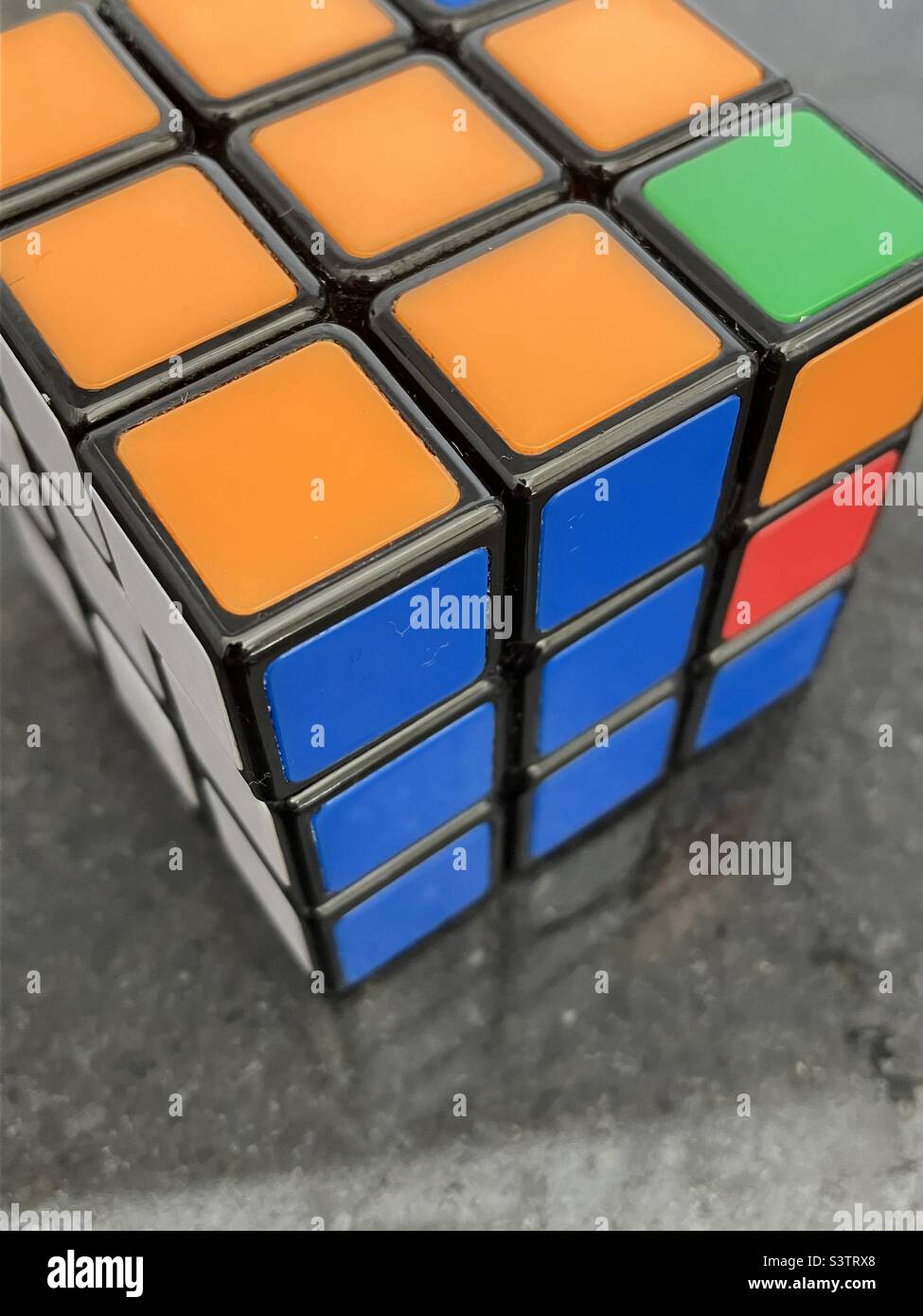 Rubiks cube images hi-res stock photography and images - Alamy