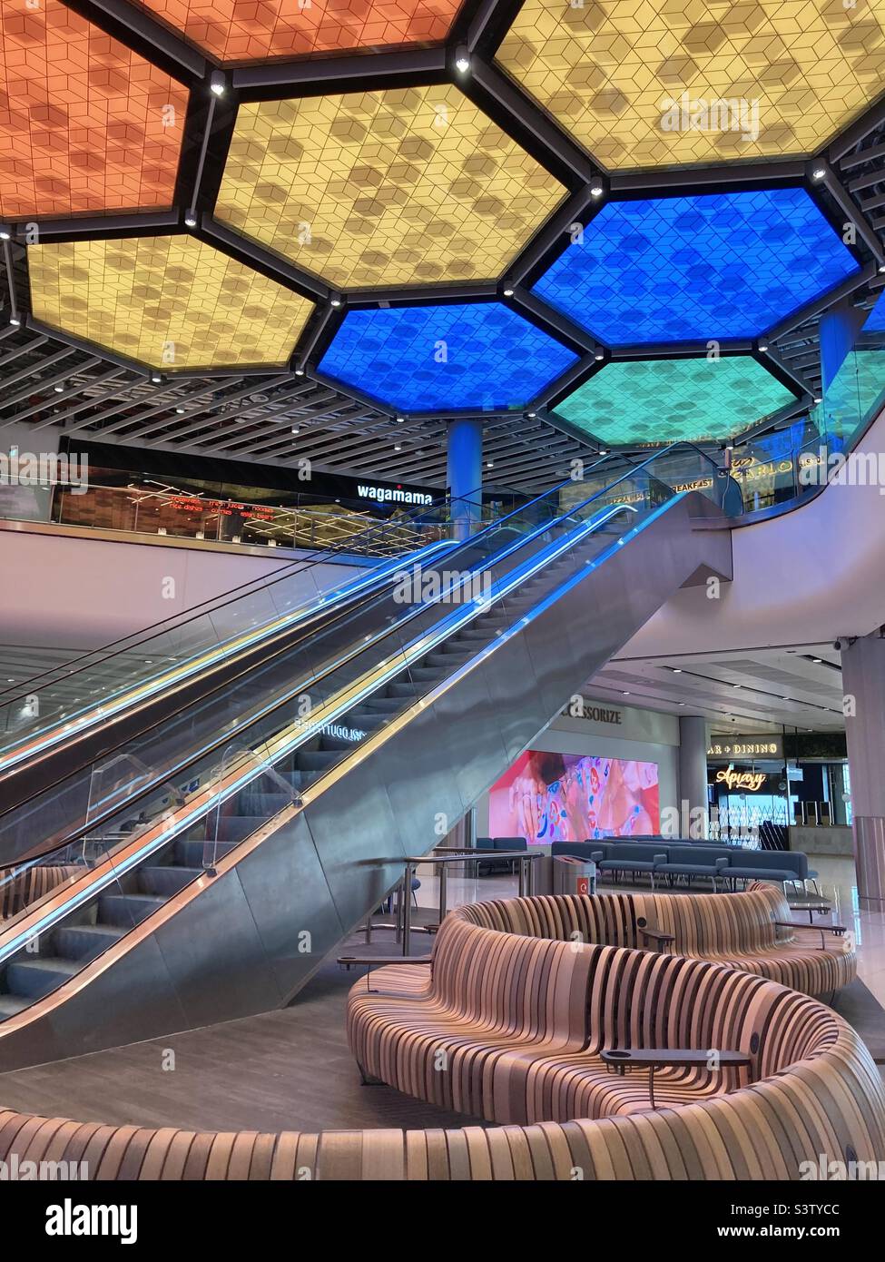 manchester-airport-terminal-two-stock-photo-alamy