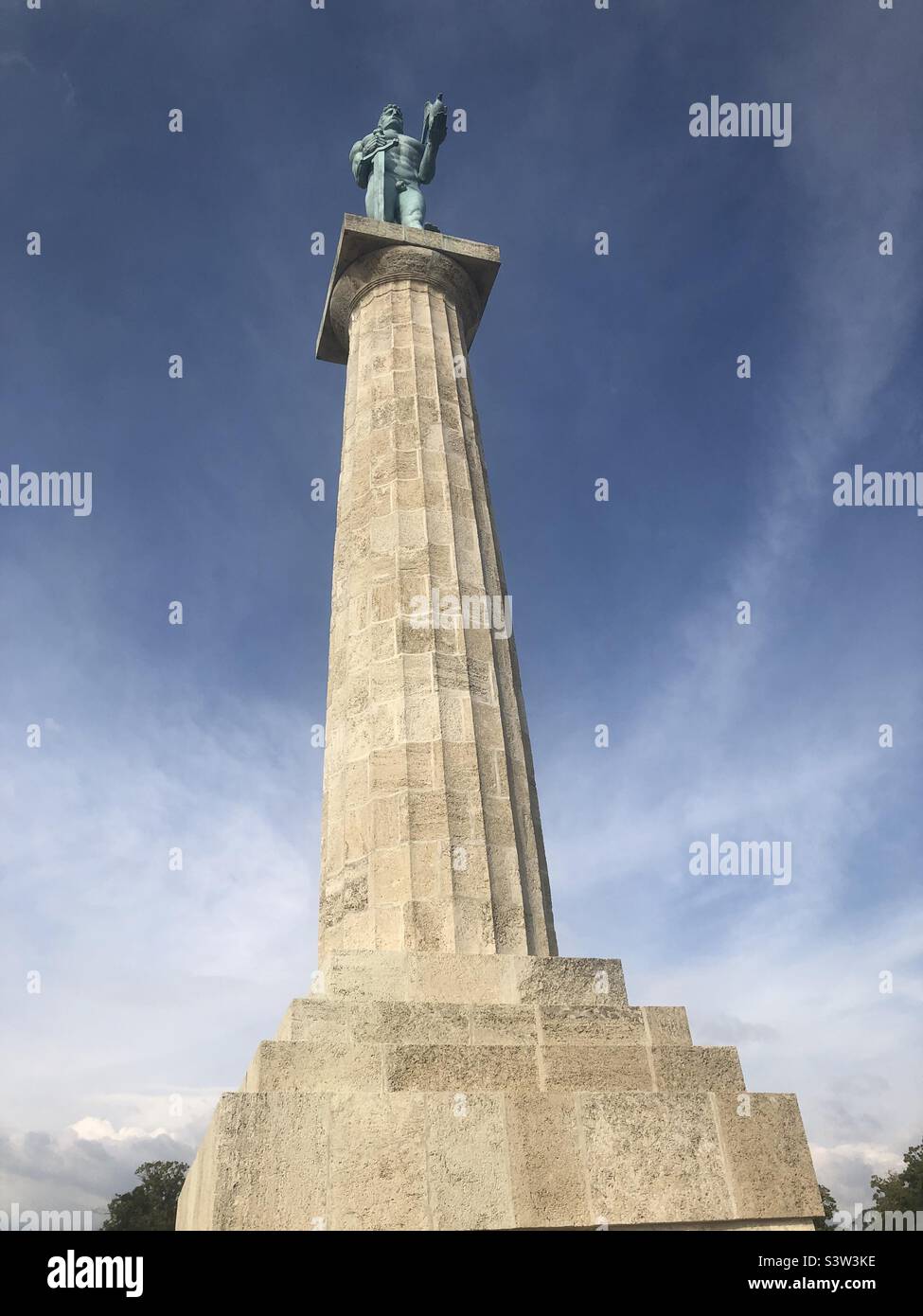 Medieval Warrior’s Statute on top of Belgrade Fortress Stock Photo Alamy