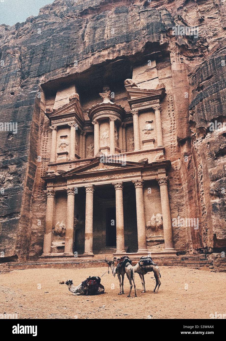 Petra at daylight hi-res stock photography and images - Alamy