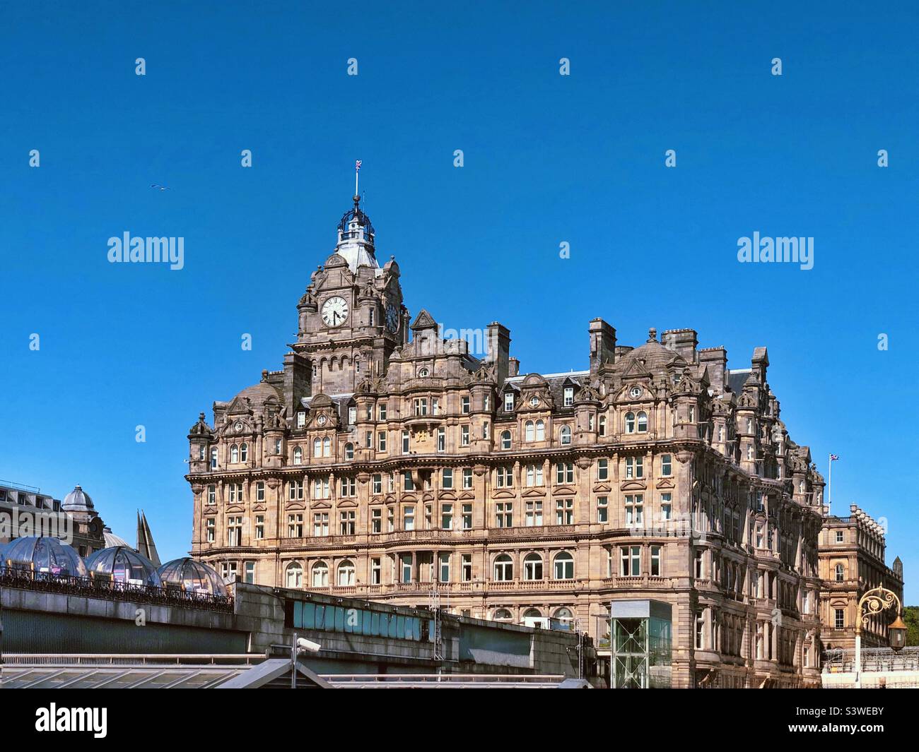 Balmoral Hotel Edinburgh from Waverley Bridge. Stock Photo