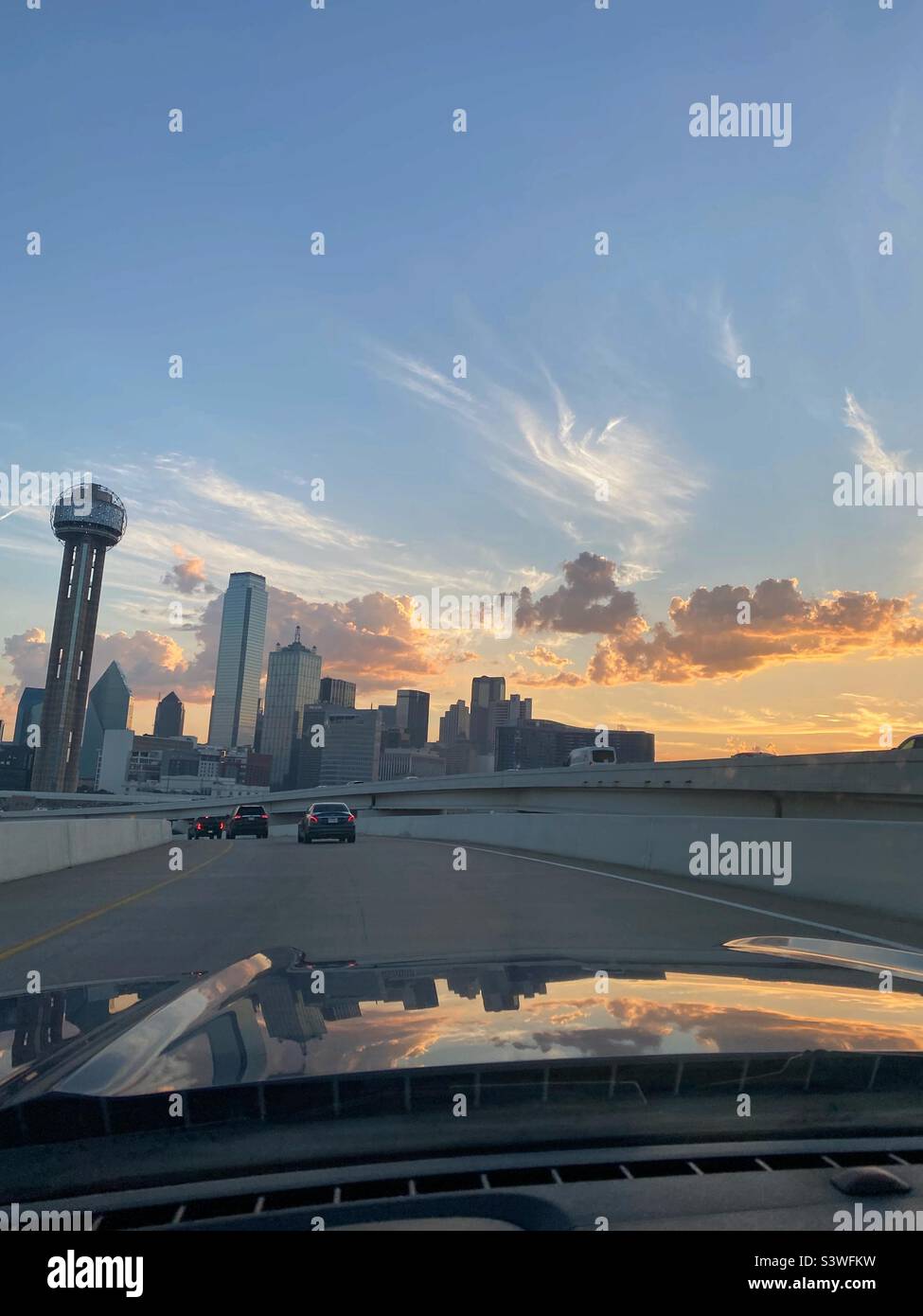 Downtown Dallas Sunrise Stock Photo - Alamy