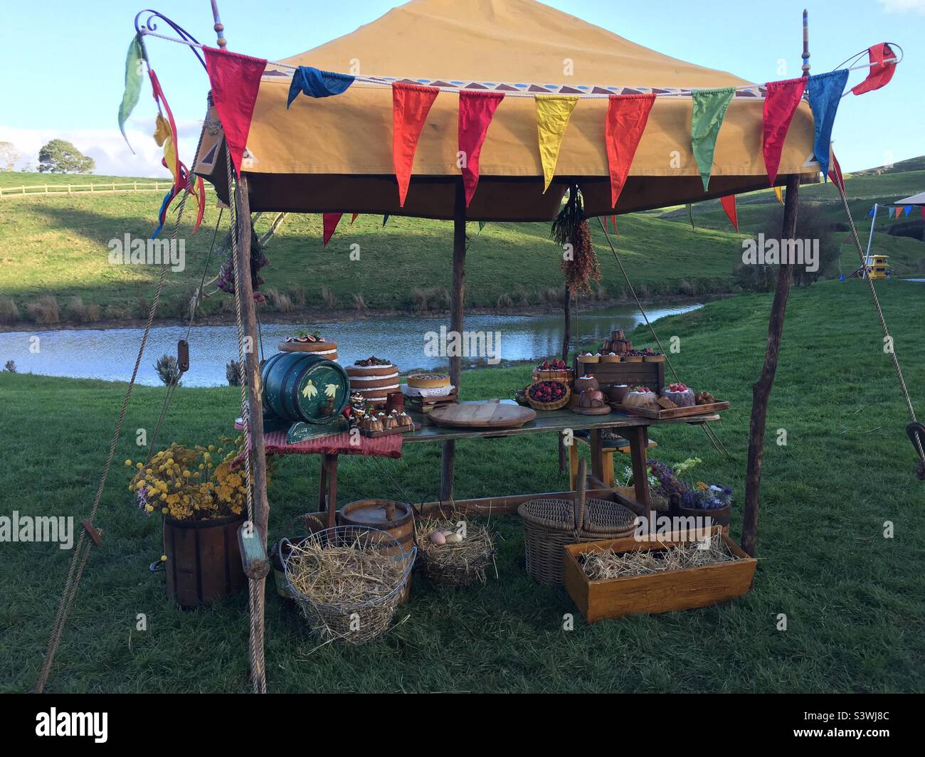 Ren fair food stall Stock Photo Alamy