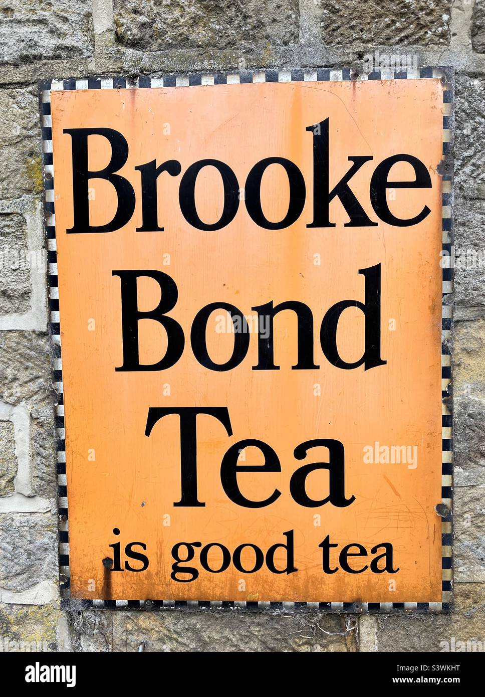 Old metal advertising sign for Brooke Bond tea Stock Photo