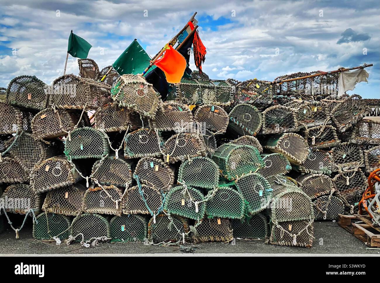 Fish Pot Paradise Pots Nets Flags And Other Fishing Equipment fish-pot-paradise-pots-nets-flags-and-other-fishing-equipment