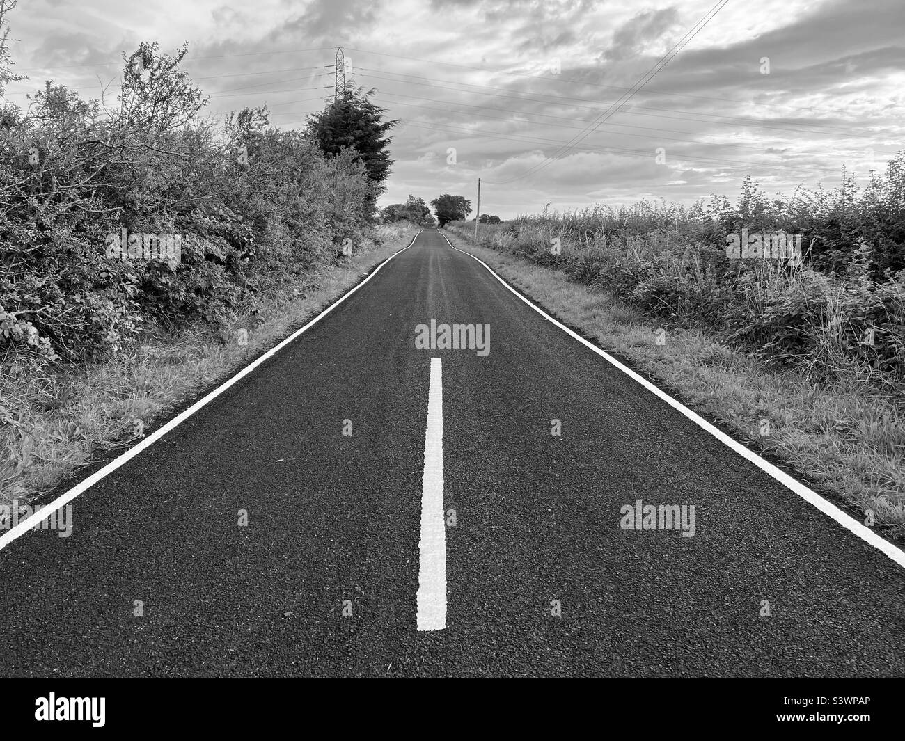 Empty road markings Black and White Stock Photos & Images - Alamy