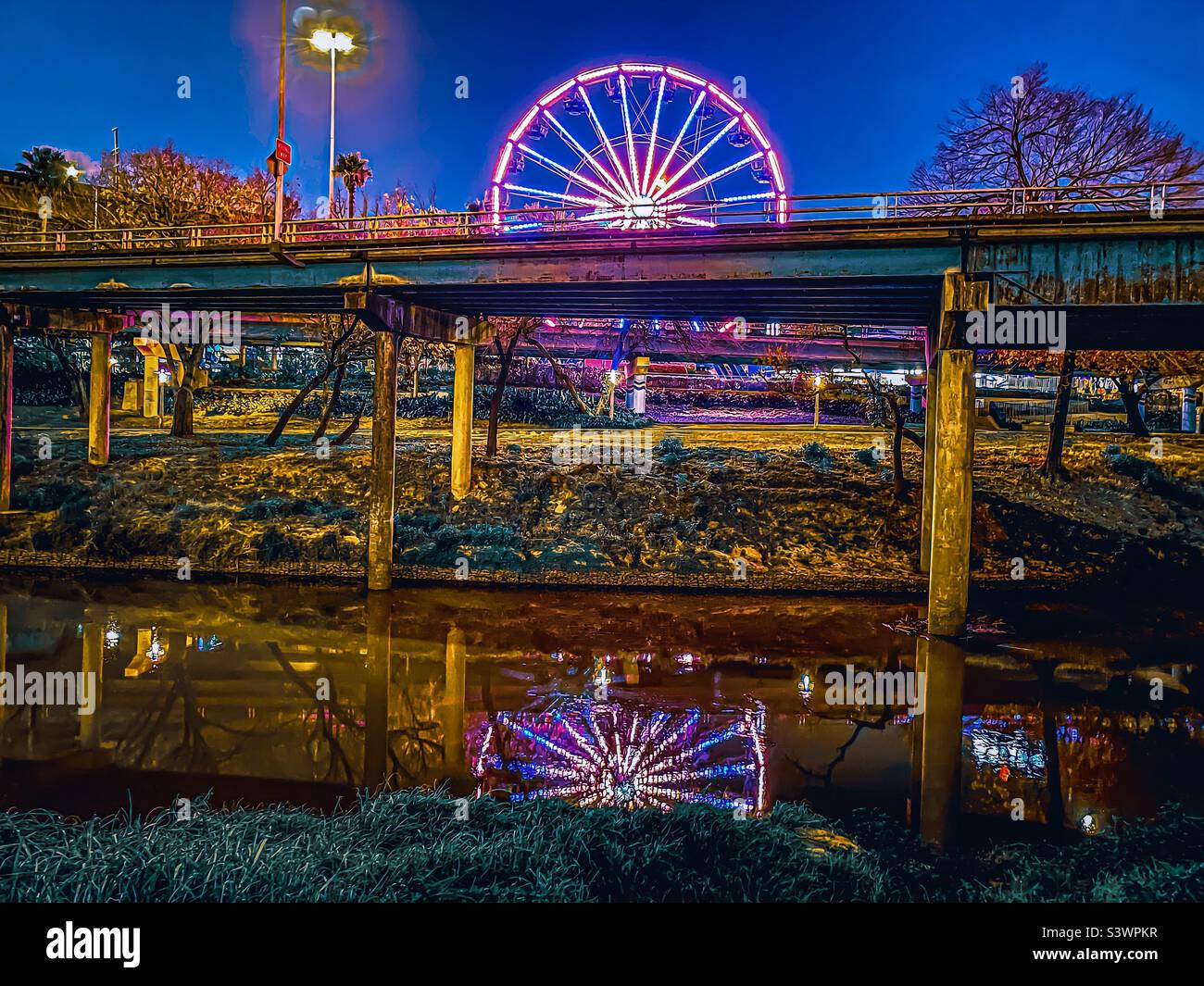 Ferris Wheel on the Buffalo Bayou in Houston Texas Stock Photo Alamy