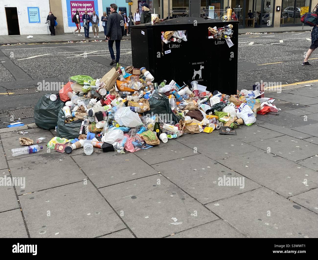Edinburgh Bin Strike at Waverley Steps on Princes Street Stock Photo