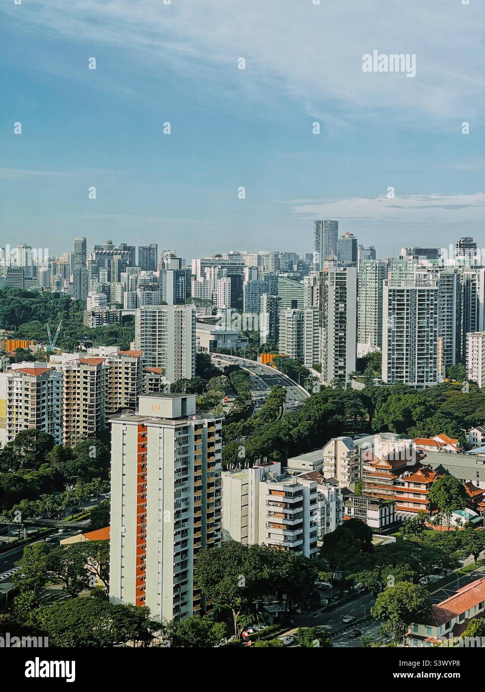 High rise of singapore hi-res stock photography and images - Alamy