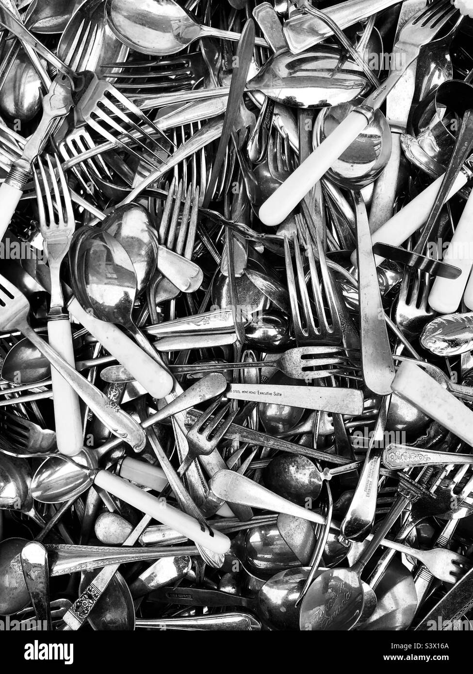pile-of-cutlery-stock-photo-alamy