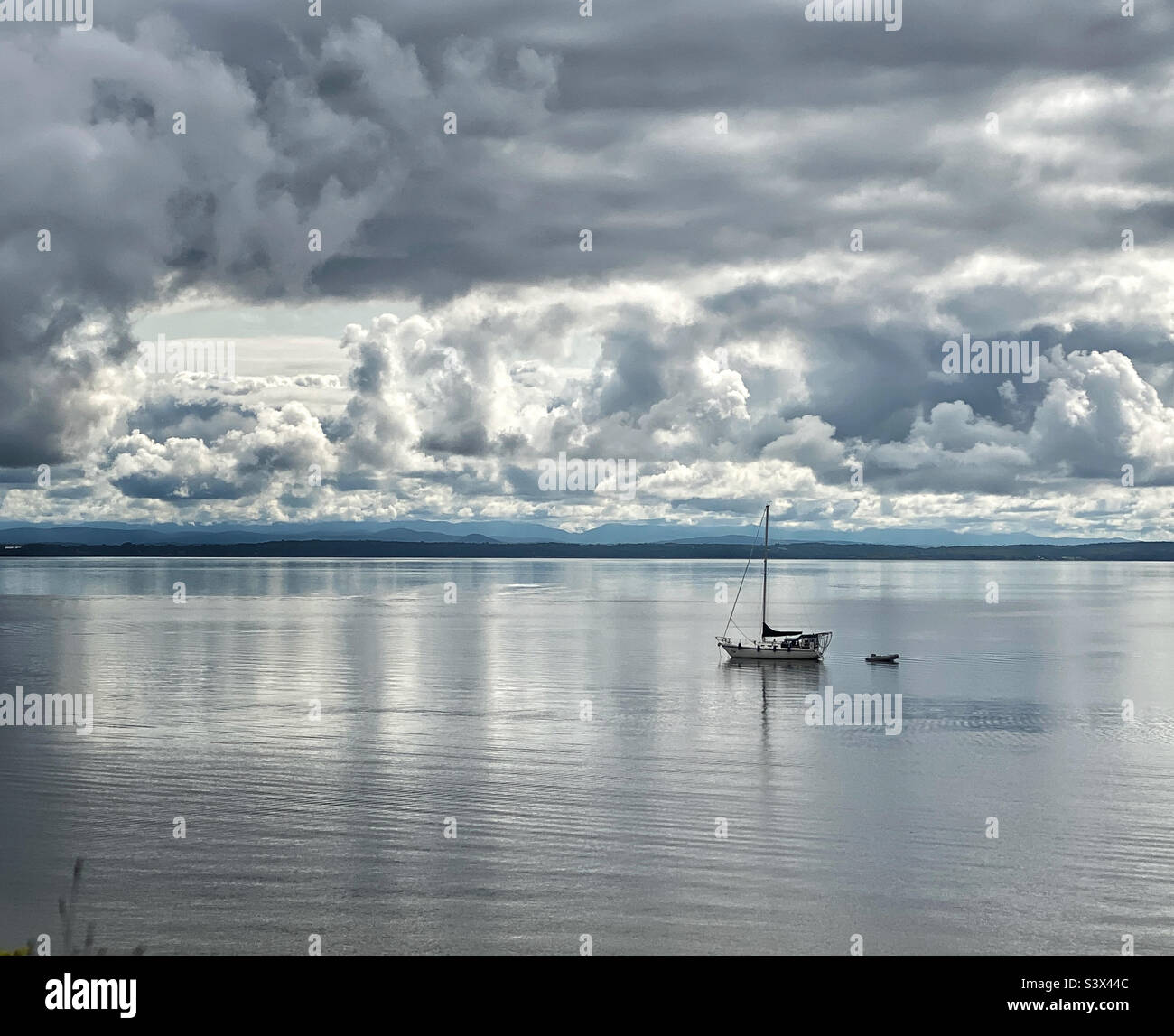 Sailboat on Lake Champlain Stock Photo Alamy